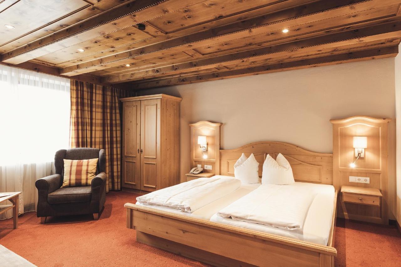 Hotel Johanna Mitten Im Oetztal Umhausen Eksteriør billede