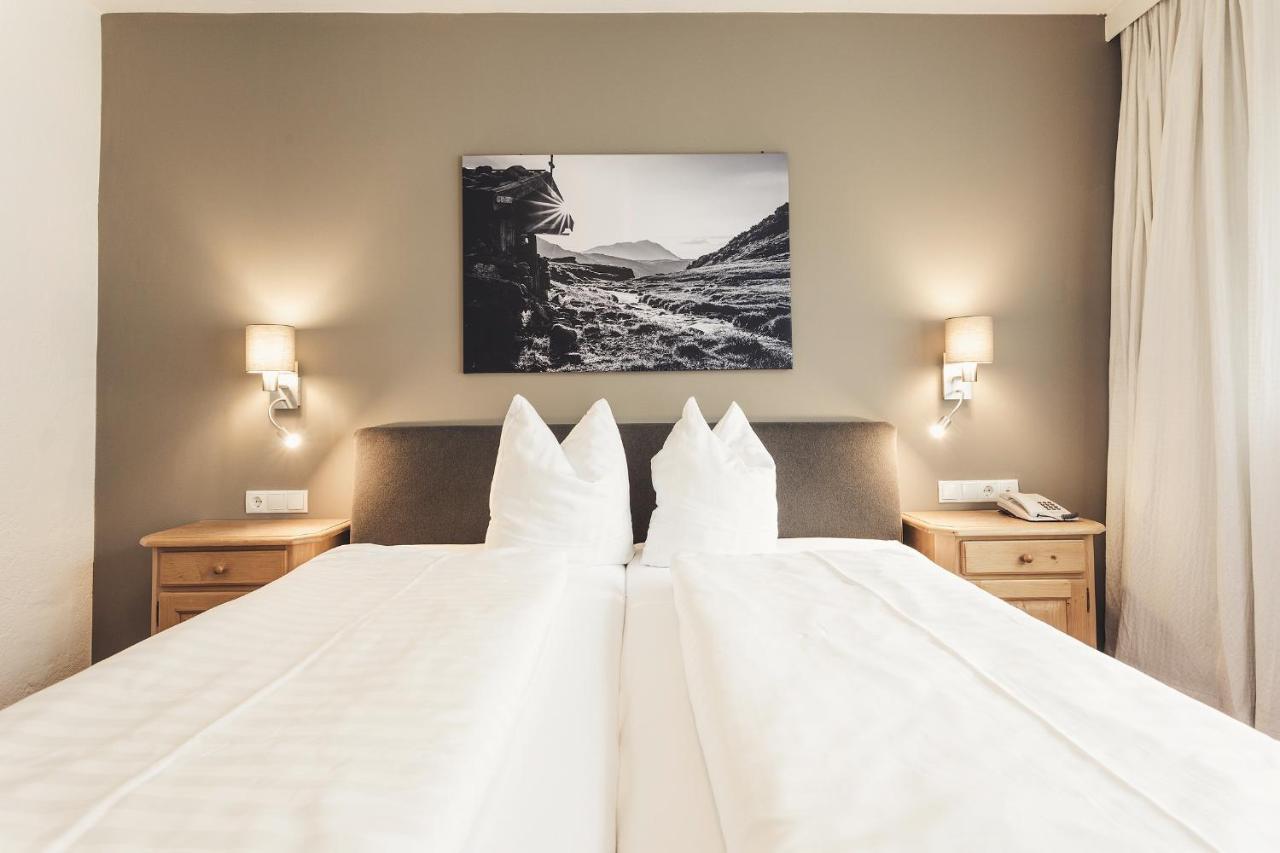 Hotel Johanna Mitten Im Oetztal Umhausen Eksteriør billede
