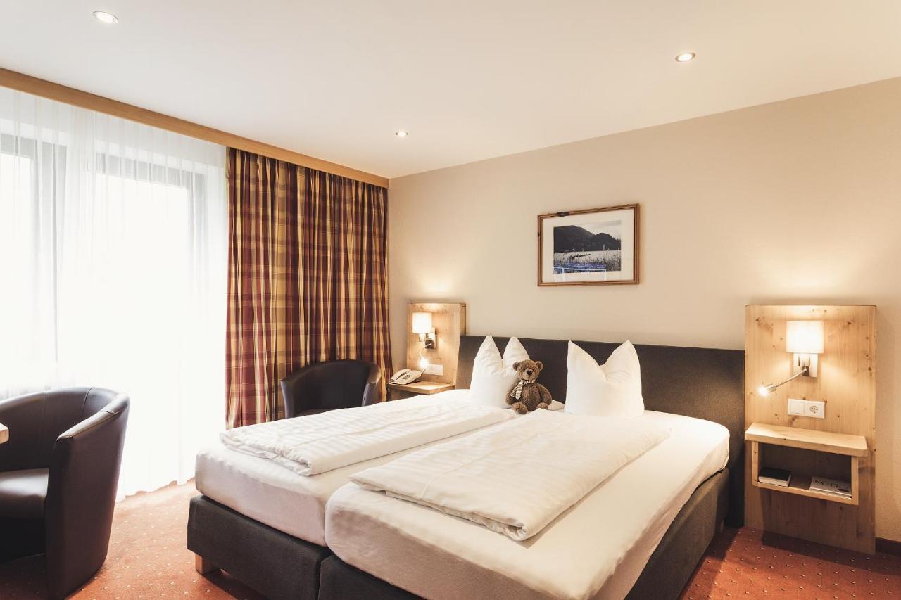 Hotel Johanna Mitten Im Oetztal Umhausen Eksteriør billede