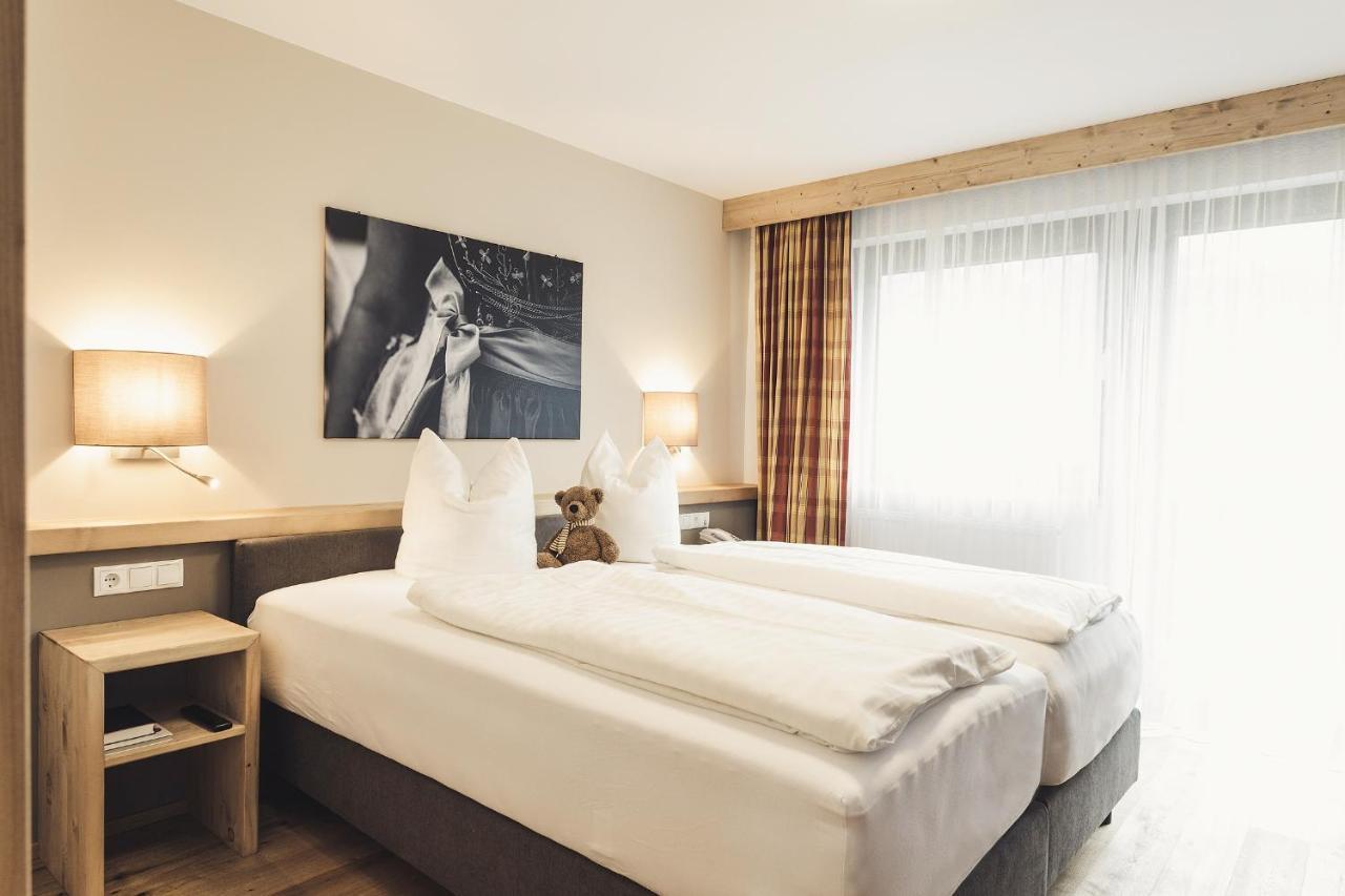 Hotel Johanna Mitten Im Oetztal Umhausen Eksteriør billede