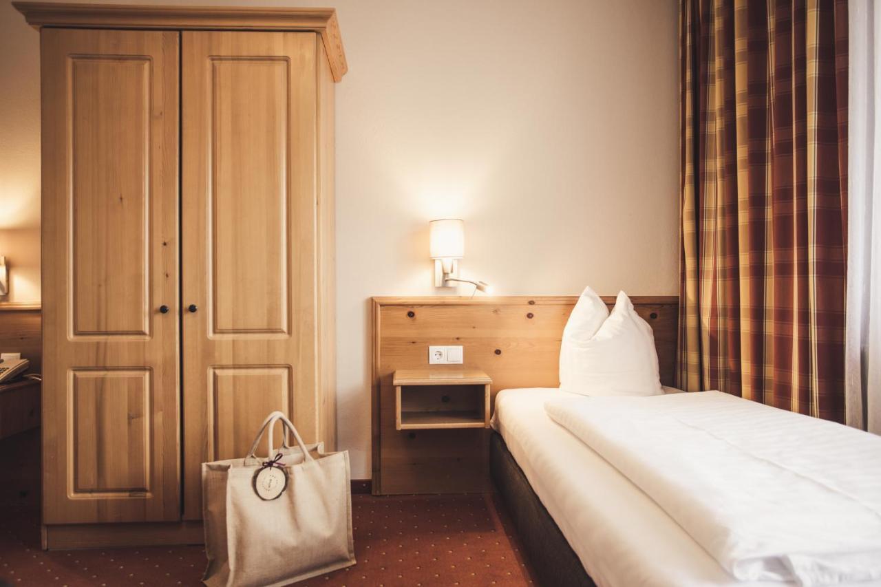 Hotel Johanna Mitten Im Oetztal Umhausen Eksteriør billede